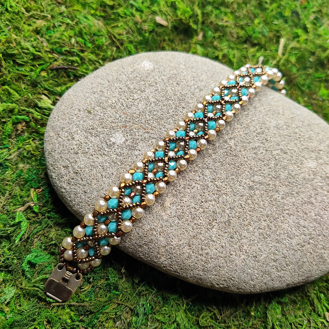 Pearl and Turquoise Bicone Beads Bracelet