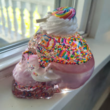 Load image into Gallery viewer, Real Rainbow Sprinkles Large Skull
