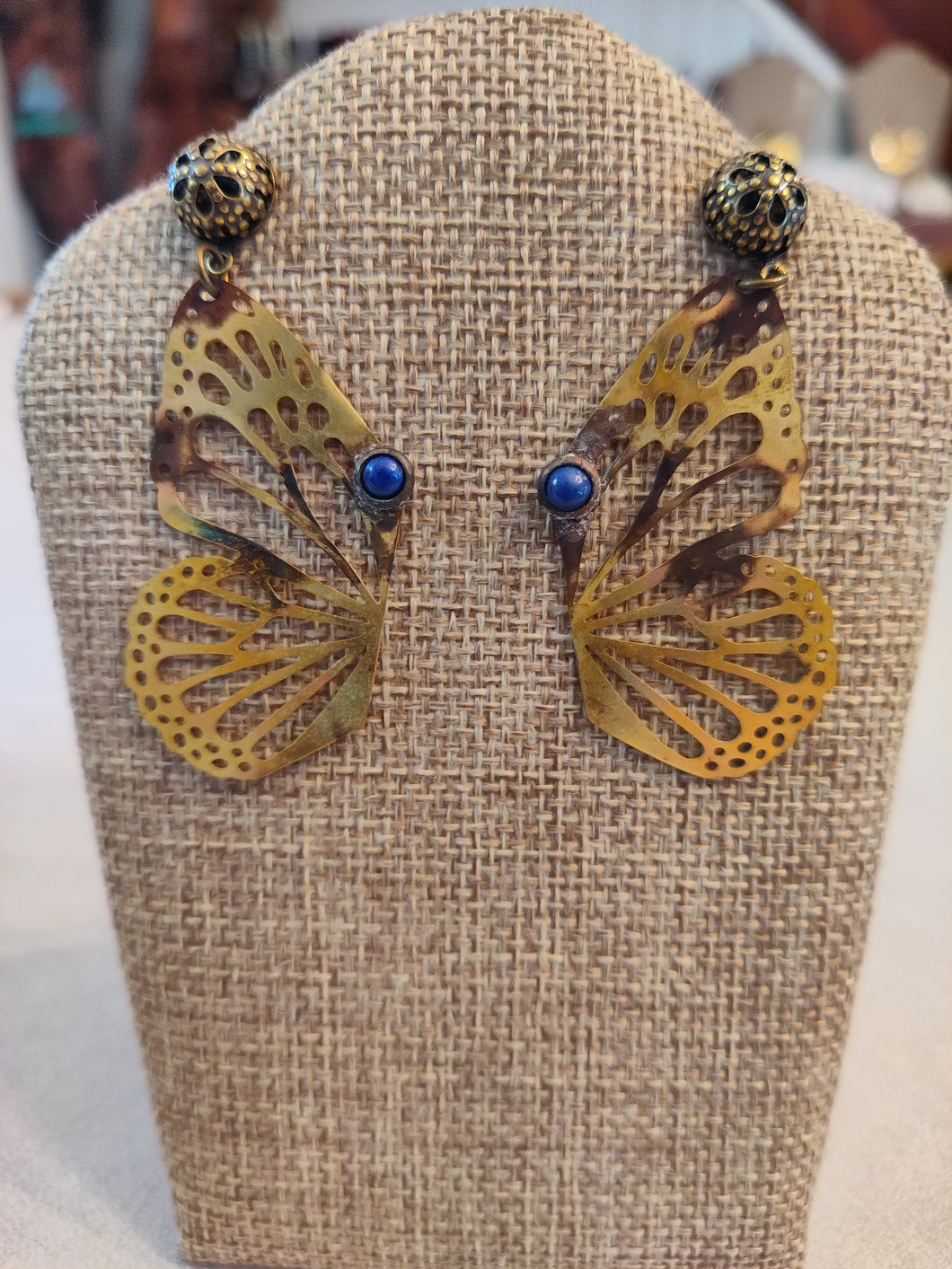 Butterfly gemstone earrings. 2.5