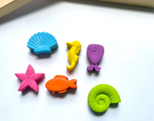 Load image into Gallery viewer, Mermaid Crayons Gift Box

