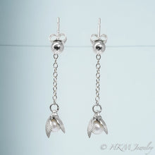 Load image into Gallery viewer, Scallop Pearl Dangle Earrings
